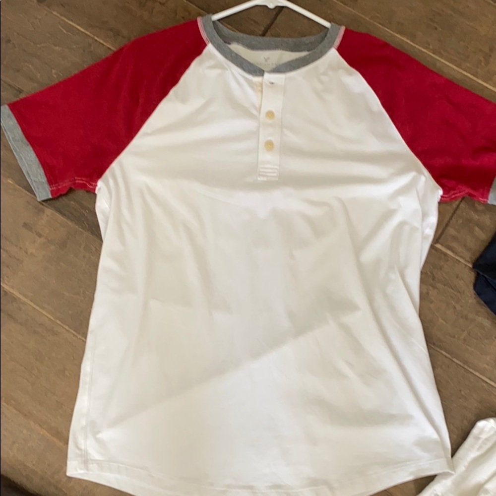 Bundle of 3  mens Tees  from American Eagle NWOT - Picture 5 of 8